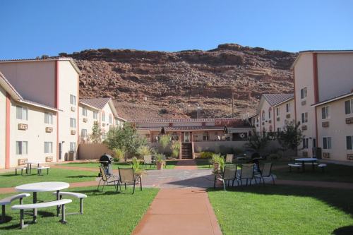 Aarchway Inn 006